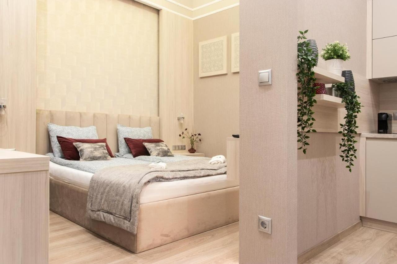 Central Relax Boutique Suites Budapeszt Zewnętrze zdjęcie