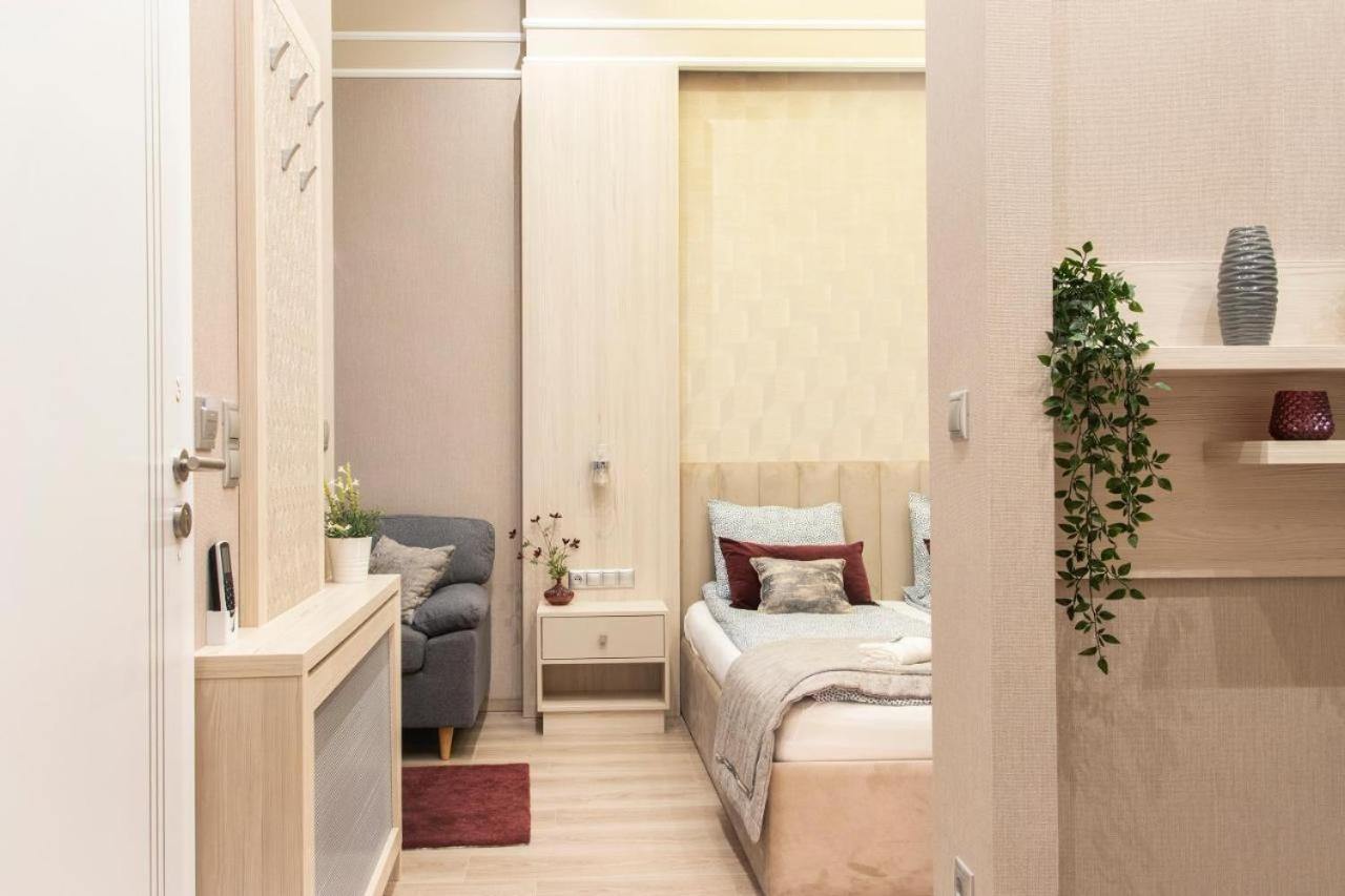 Central Relax Boutique Suites Budapeszt Zewnętrze zdjęcie